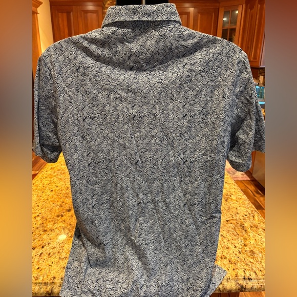 Johnnie-O men’s “Hangin’‎ Out” polo. Sharp Navy and White Casual Shirt. Medium - Picture 6 of 6